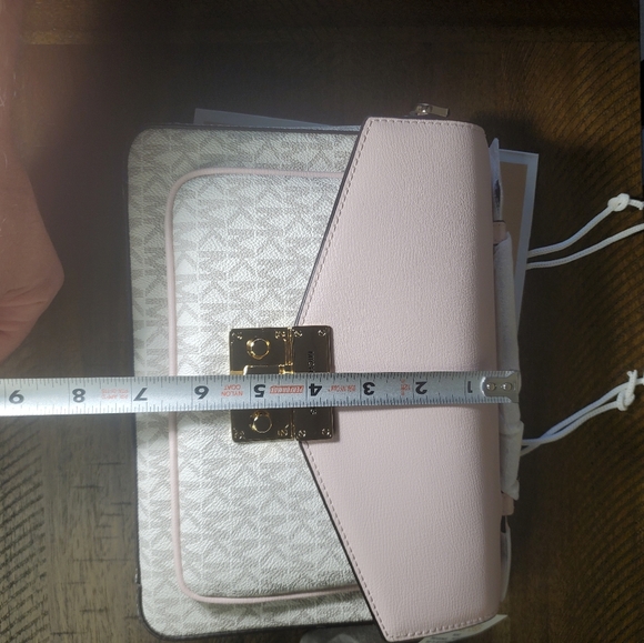 NWT Michael Kors Rose Top Handle Medium Messenger - Picture 6 of 6